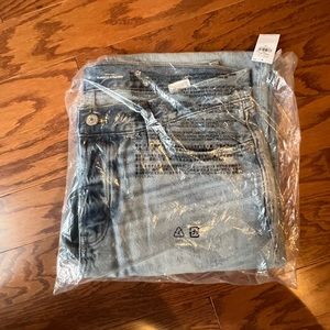 NWT! Old Navy High Rise Jean (14)
